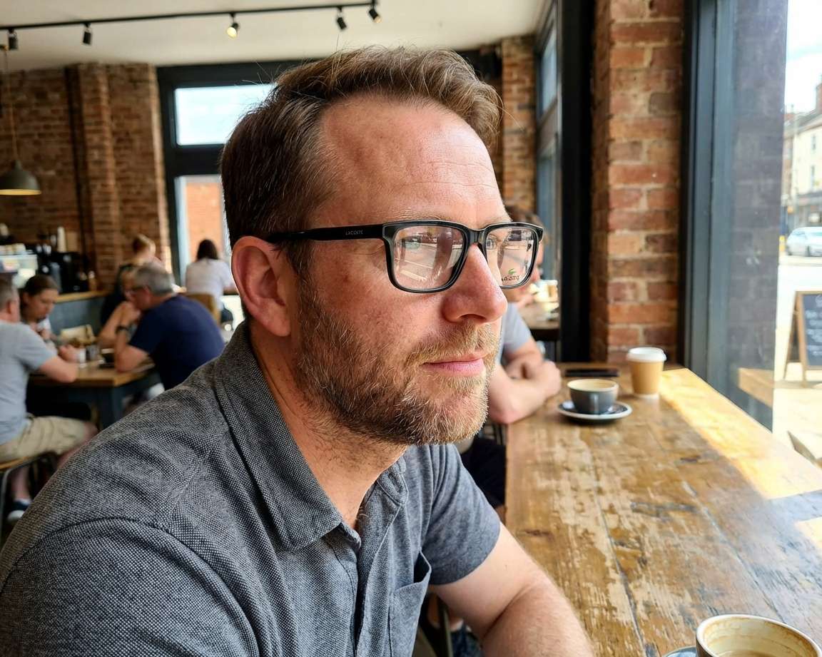 Lacoste L2946 001 55-16 schwarz  andere Ansicht