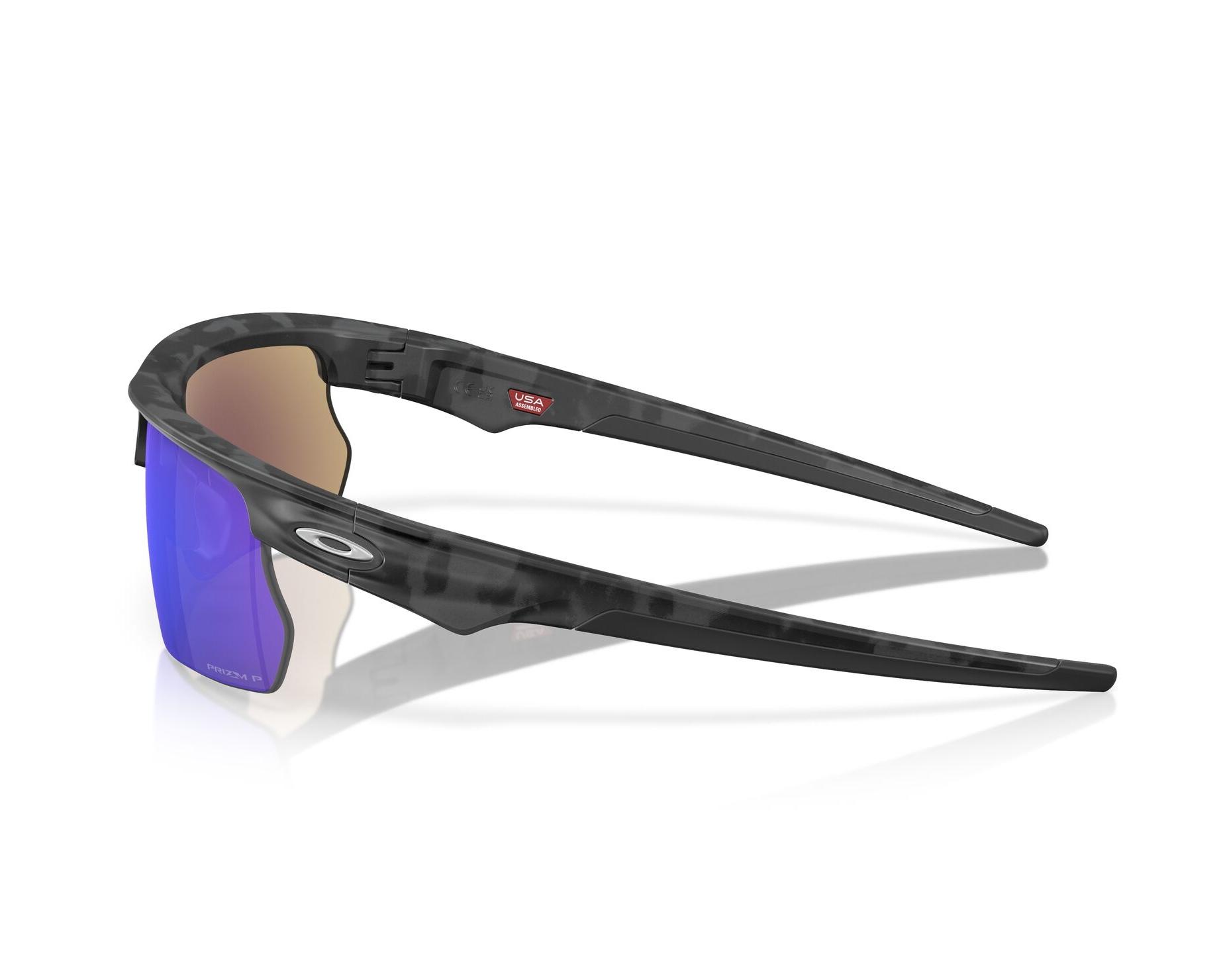 Oakley OO9400 940005 68-6 grau  360-Grad-Ansicht 3