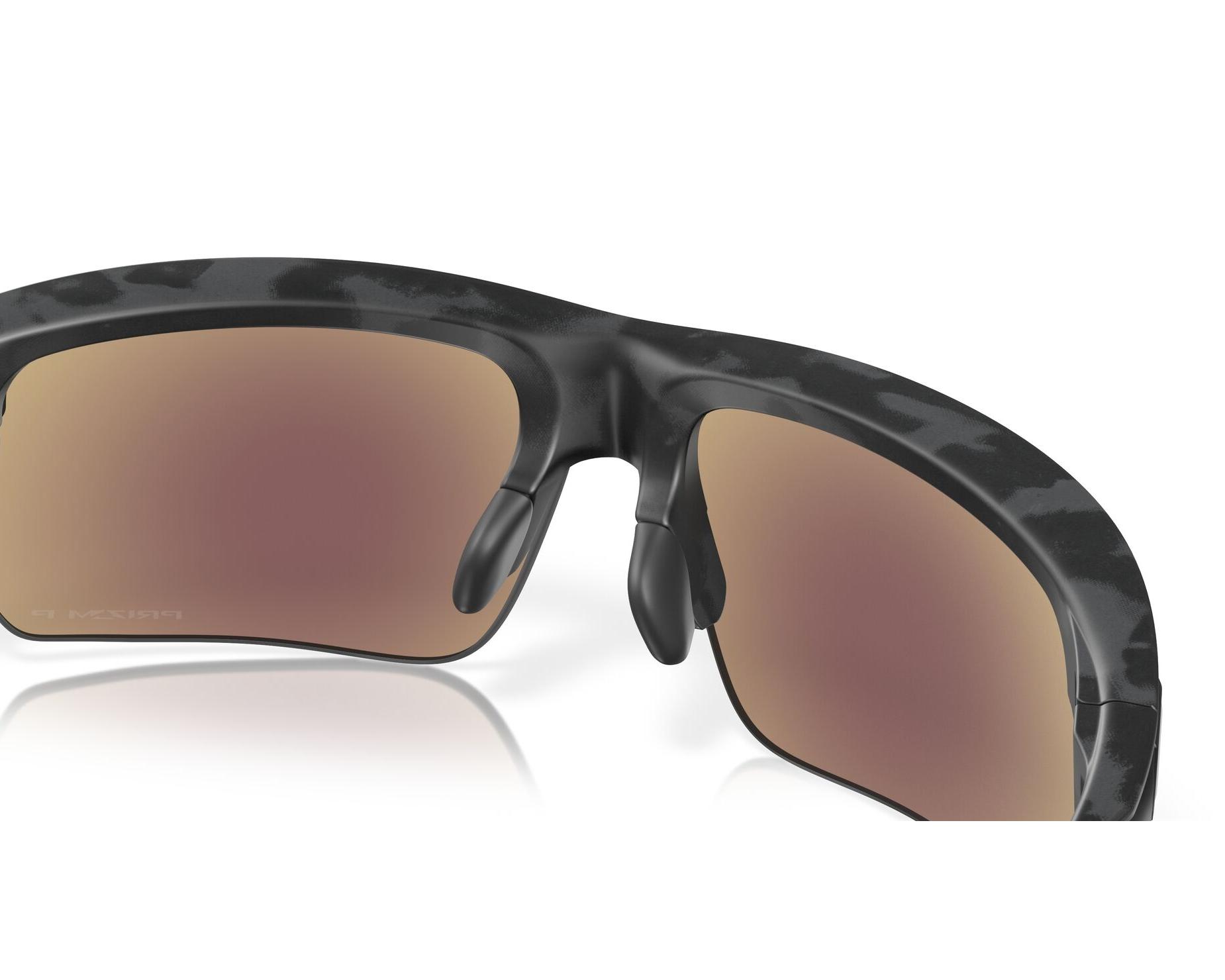 Oakley OO9400 940005 68-6 grau  360-Grad-Ansicht 9