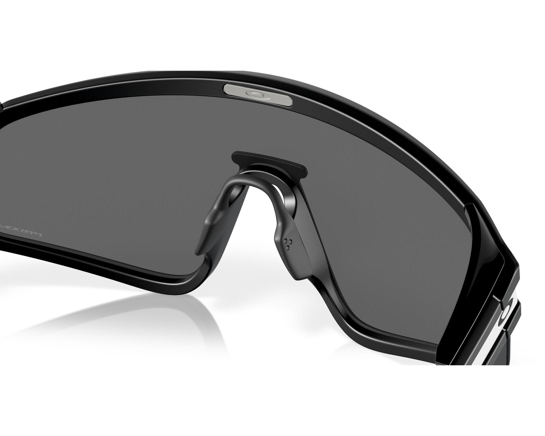 Oakley OO9404 940401 - Black  360-Grad-Ansicht 5
