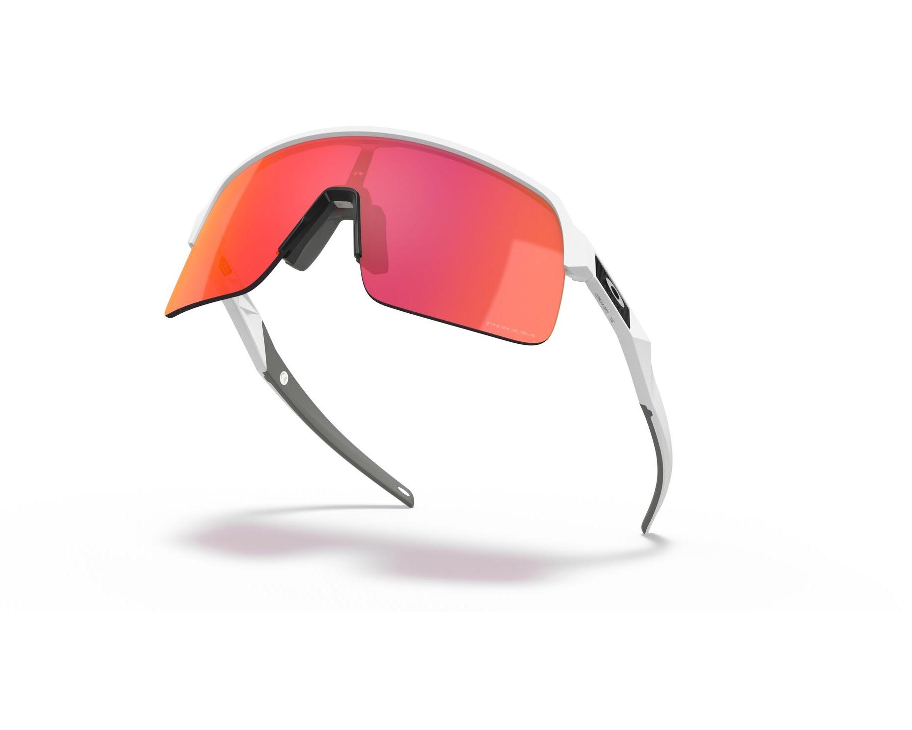 Oakley OO9463 946320 - weiß  360-Grad-Ansicht 3